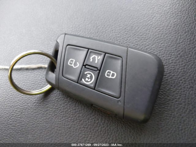 2018 VOLKSWAGEN ATLAS 1V2LR2CA6JC551387 Photo 10