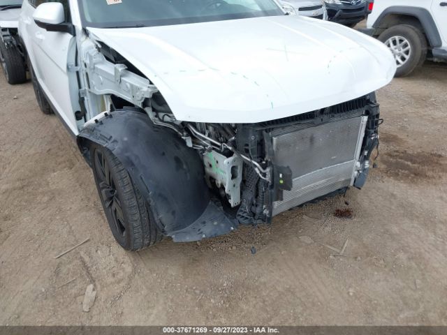 2018 VOLKSWAGEN ATLAS 1V2LR2CA6JC551387 Photo 5