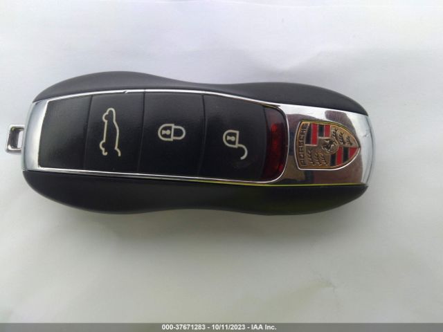 WP1AF2A2XFLA30739 Porsche Cayenne Diesel