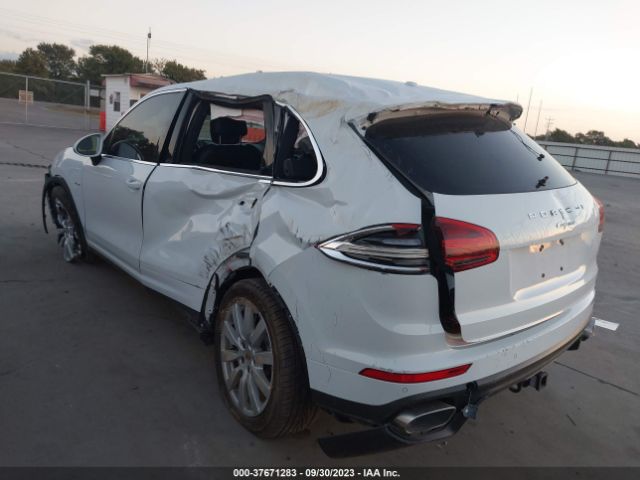WP1AF2A2XFLA30739 Porsche Cayenne Diesel