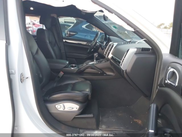 WP1AF2A2XFLA30739 Porsche Cayenne Diesel
