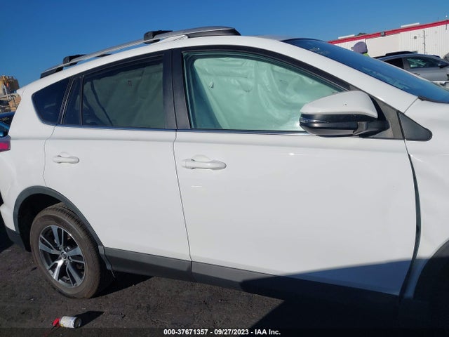 Toyota Rav4 Xle 2016 2T3WFREV2GW293200 Image 14