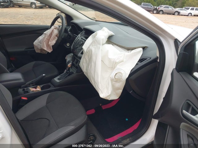 2014 FORD FOCUS SE VIN: 1FADP3F23EL287790