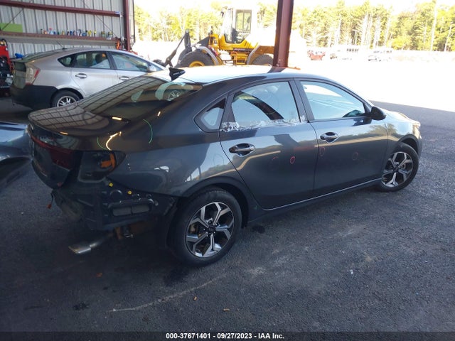 2021 KIA FORTE LXS VIN: 3KPF24AD8ME352253