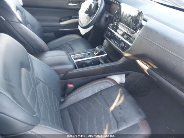 5N1DR3DH2NC225160 Nissan Pathfinder Platinum