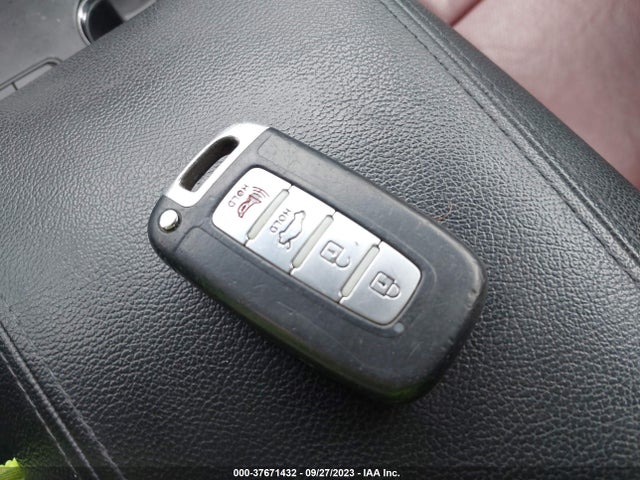 2011 HYUNDAI SONATA LIMITED VIN: 5NPEC4ACXBH181014