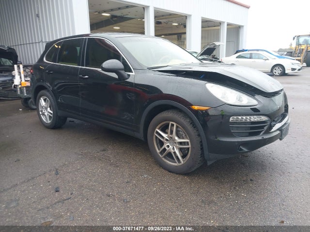 2014 PORSCHE CAYENNE WP1AA2A26ELA03972 Photo 0