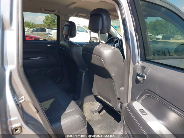 Jeep Compass Latitude 2016 1C4NJCEA4GD640804 Image 8