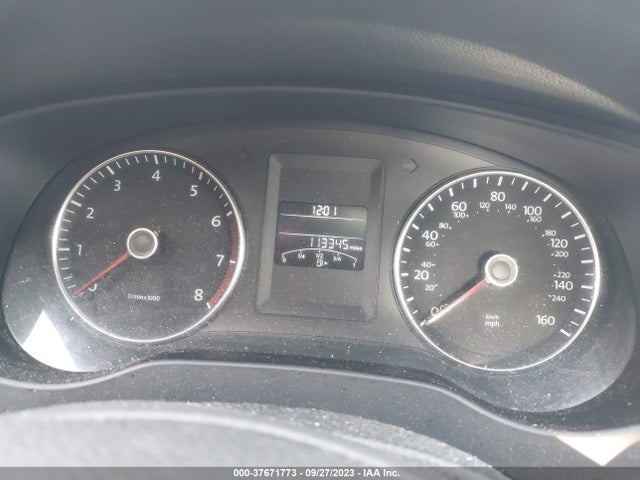 3VWB17AJ2EM375976 Volkswagen Jetta Sedan Se W/connectivity/sunroof