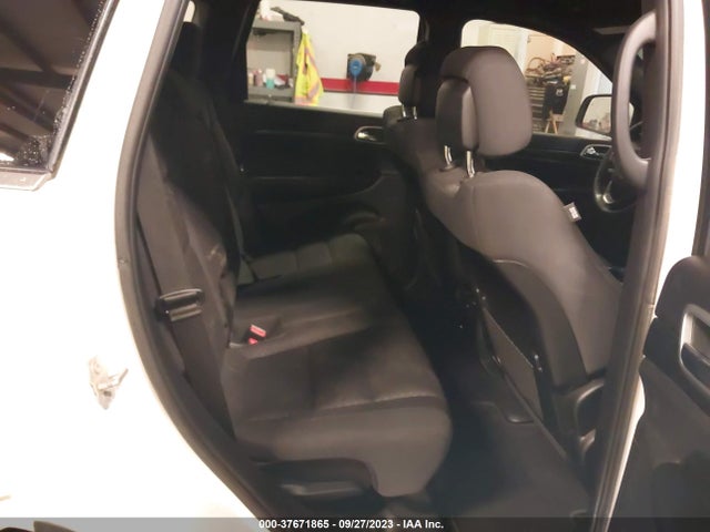 1C4RJFAG3KC727234 Jeep Grand Cherokee Laredo E