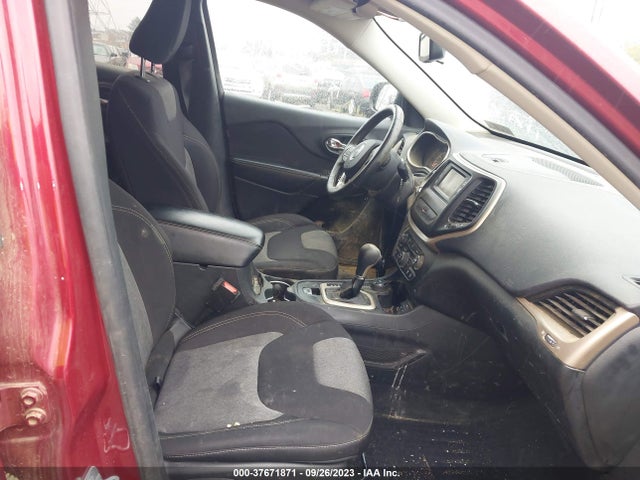 1C4PJMCSXEW180902 Jeep Cherokee Latitude
