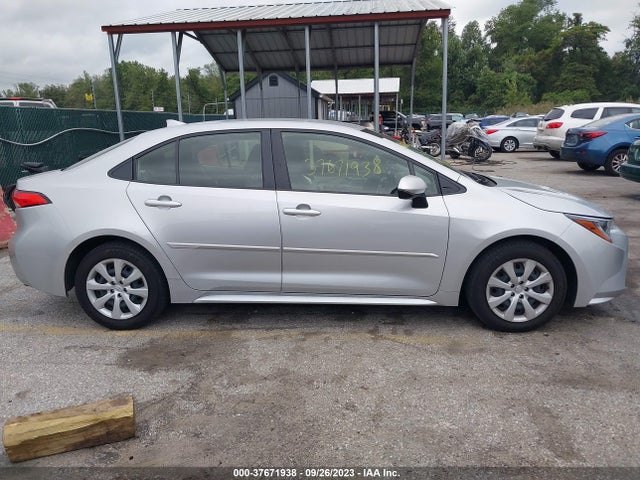 Toyota COROLLA LE 2022 JTDEPMAE1N3021755 Image 14