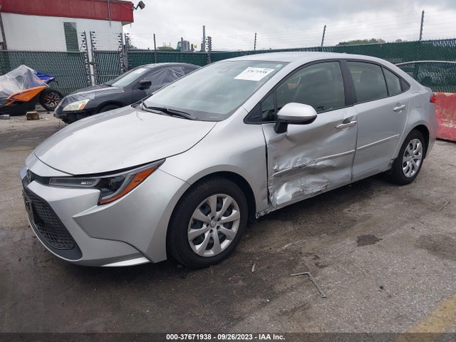 Toyota COROLLA LE 2022 JTDEPMAE1N3021755 Image 2