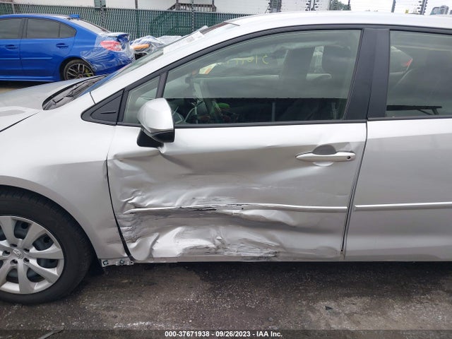 Toyota COROLLA LE 2022 JTDEPMAE1N3021755 Image 6