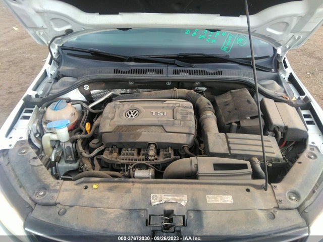 3VWL17AJ4HM211850 Volkswagen Jetta 1.8t Sel