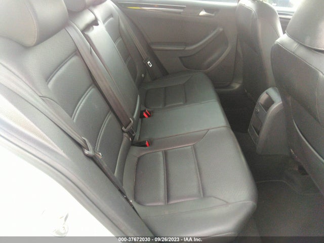 3VWL17AJ4HM211850 Volkswagen Jetta 1.8t Sel
