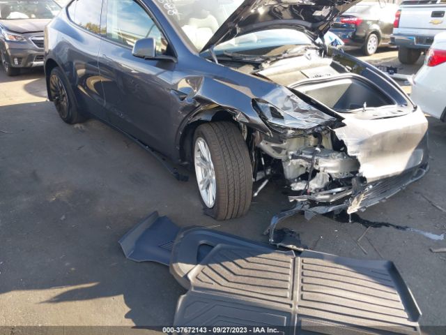 7SAYGDEE8PF877943 Tesla Model Y Long Range