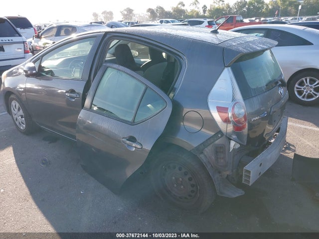 Toyota Prius C One/three/two/four 2014 JTDKDTB31E1566627 Image 3