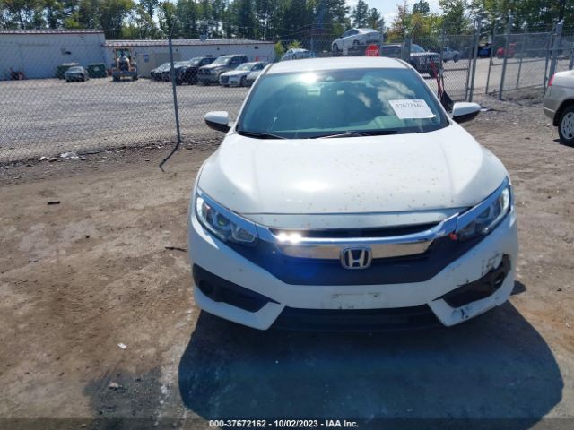 2HGFC2F69JH515117 Honda Civic Sedan Lx
