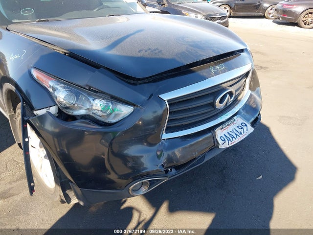 2013 INFINITI FX37 VIN: JN8CS1MW8DM171125