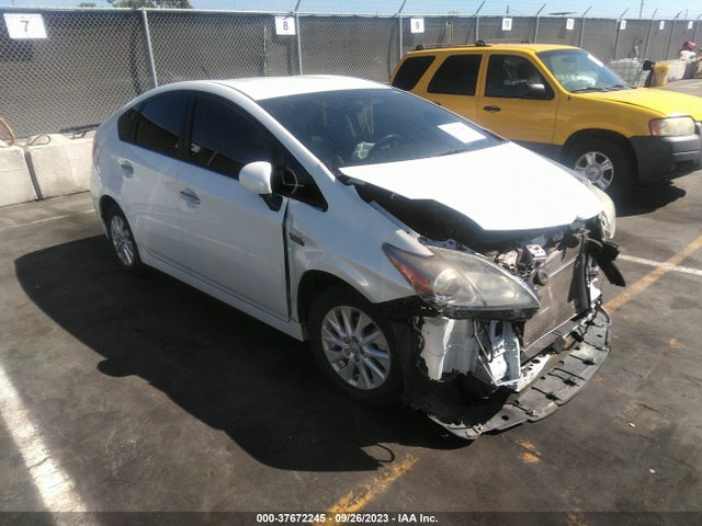 2013 TOYOTA PRIUS PLUG-IN VIN: JTDKN3DP1D3040000