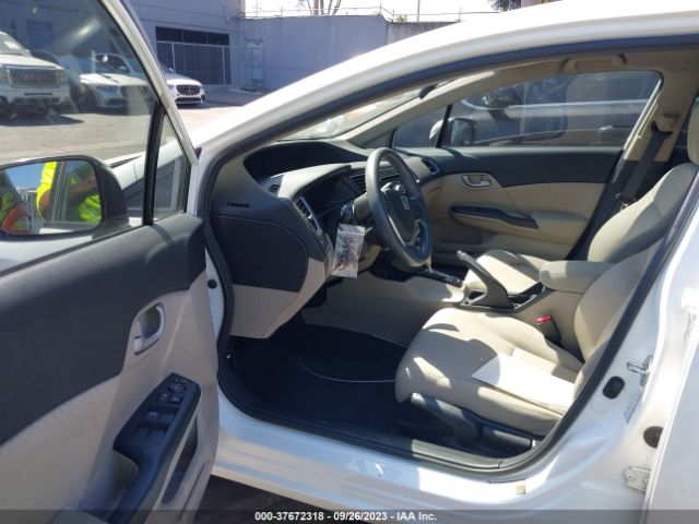 19XFB2F53FE271671 Honda Civic Sedan Lx