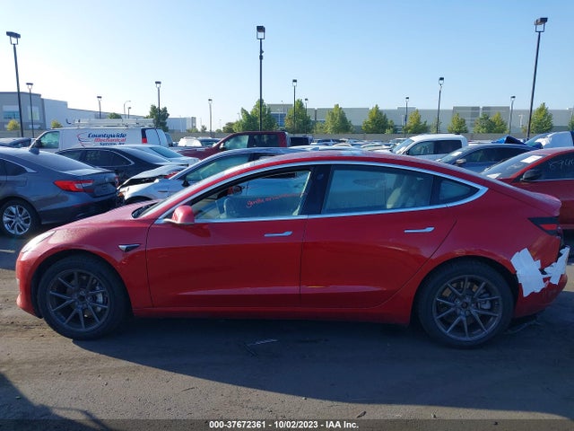 2018 Tesla 3, VIN: 5YJ3E1EAXJF010432