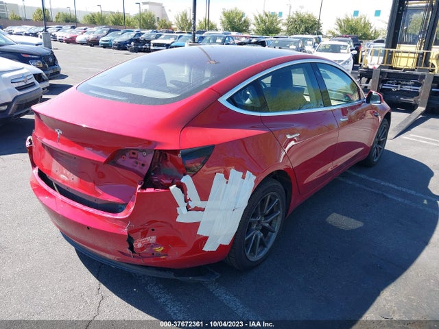 2018 Tesla 3, VIN: 5YJ3E1EAXJF010432
