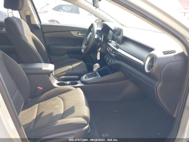 3KPF24AD7ME307689 KIA Forte Lxs