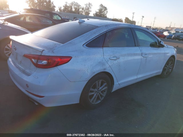 Hyundai SONATA SE 2016 5NPE24AF2GH398920 Image 4