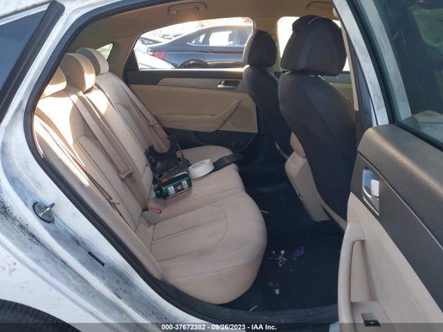 Hyundai SONATA SE 2016 5NPE24AF2GH398920 Image 8