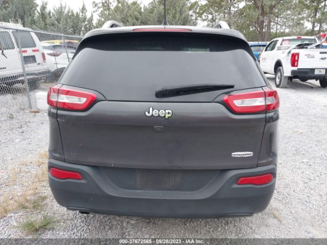 1C4PJLLB8JD510424 Jeep Cherokee Latitude Plus