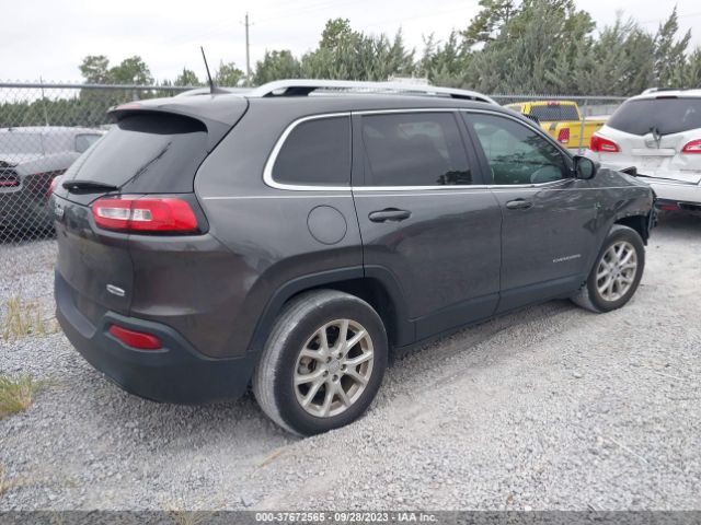 1C4PJLLB8JD510424 Jeep Cherokee Latitude Plus