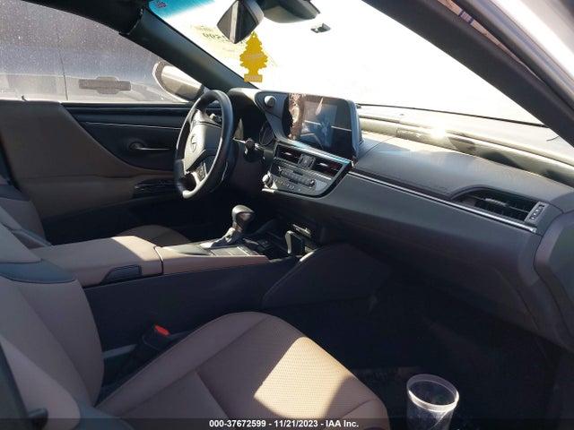 58ACA1C15NU023332 Lexus Es Es 300h