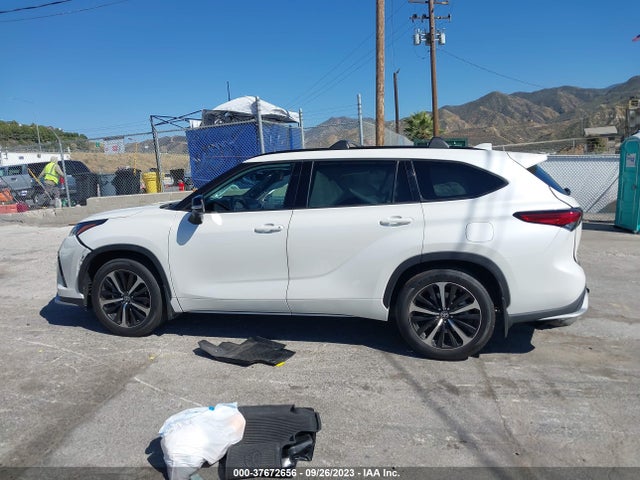 Toyota Highlander Xse 2021 5TDJZRAH0MS060463 Image 5