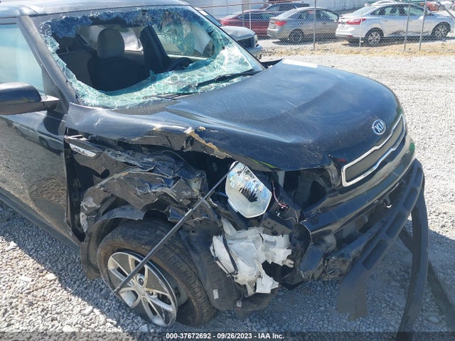 KIA Soul Base 2016 KNDJN2A27G7266571 Image 6