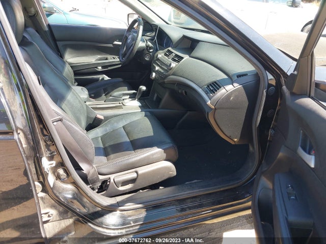 2011 HONDA ACCORD SDN SE VIN: 1HGCP2F66BA112073