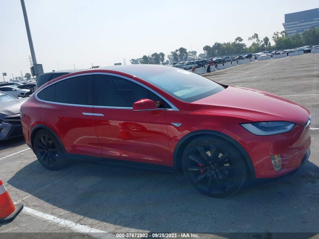 Tesla Model X P90d/75d/p100d 2016 5YJXCBE40GF005143 Image 13
