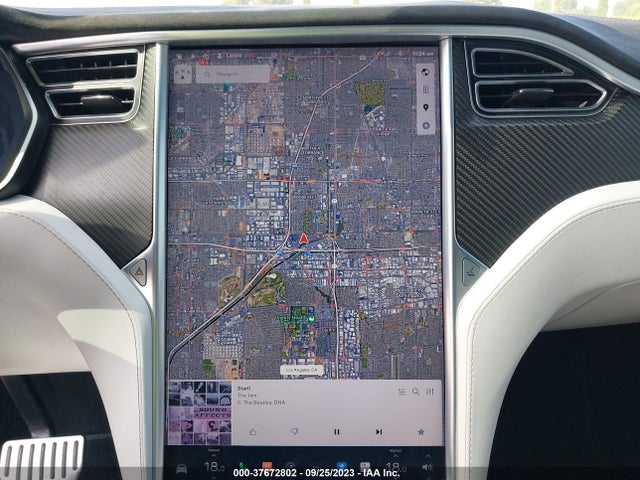 Tesla Model X P90d/75d/p100d 2016 5YJXCBE40GF005143 Image 18