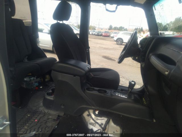1C4HJWDG3HL660151 Jeep Wrangler Unlimited Sport