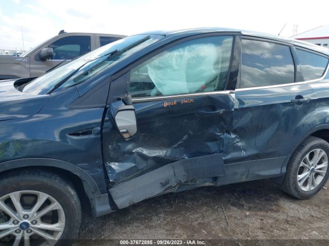 1FMCU9GD0KUB14229 Ford ESCAPE SE