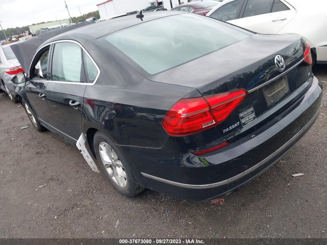1VWAS7A37GC053803 Volkswagen Passat 1.8t S