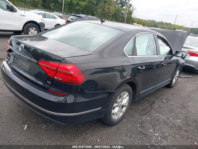 1VWAS7A37GC053803 Volkswagen Passat 1.8t S