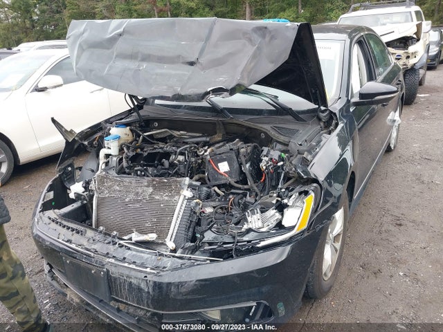 1VWAS7A37GC053803 Volkswagen Passat 1.8t S