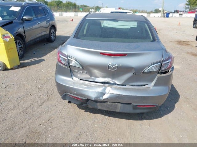 2011 MAZDA MAZDA3 VIN: JM1BL1UG9B1375850