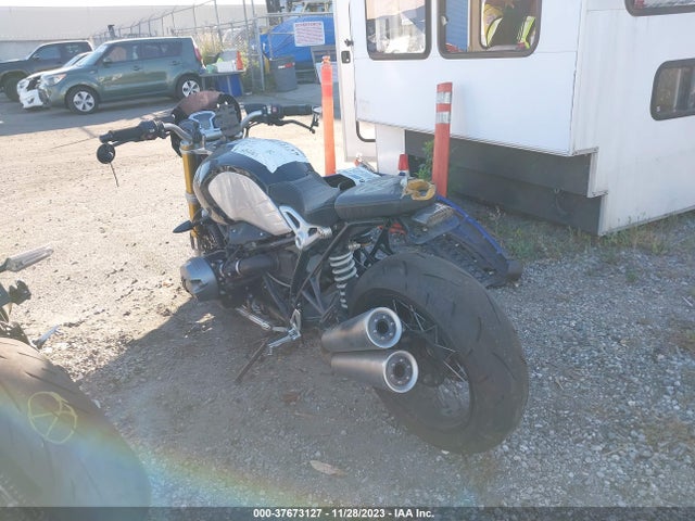 2015 BMW R NINE T WB10A1608FZ583672 Photo 2