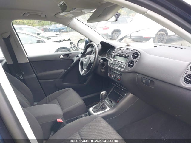 WVGAV3AX7EW519453 Volkswagen TIGUAN S