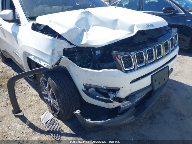 Jeep Compass Latitude W/sun/wheel Pkg 2018 3C4NJCBB1JT460968 Image 6