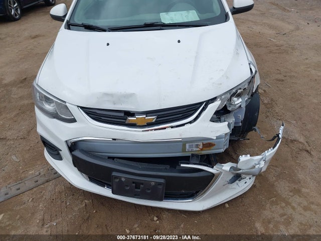 Chevrolet SONIC LT 2017 1G1JG6SHXH4144688 Image 6