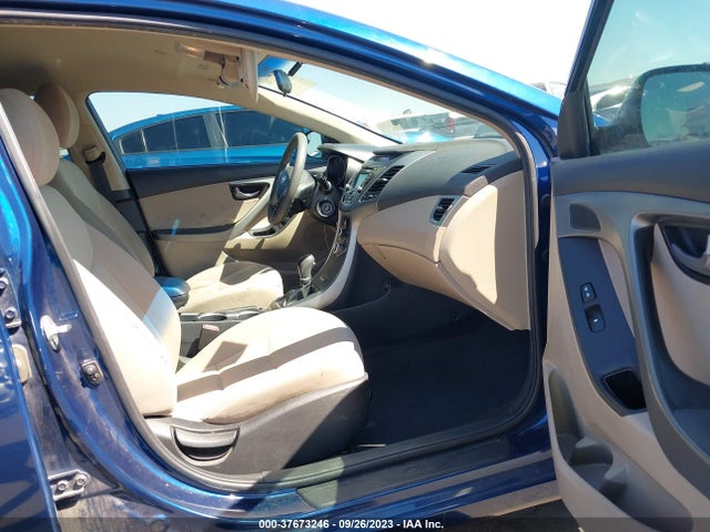 2015 HYUNDAI ELANTRA SE VIN: 5NPDH4AE9FH640795